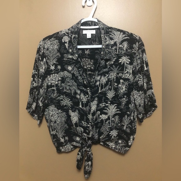 TOPSHOP  Size 2 Black with White Hawaiian Print Tie Front - Picture 7 of 7